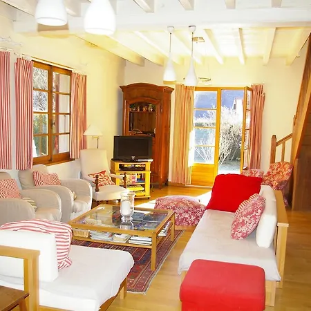 Angel Services - Le Port Holiday home *
